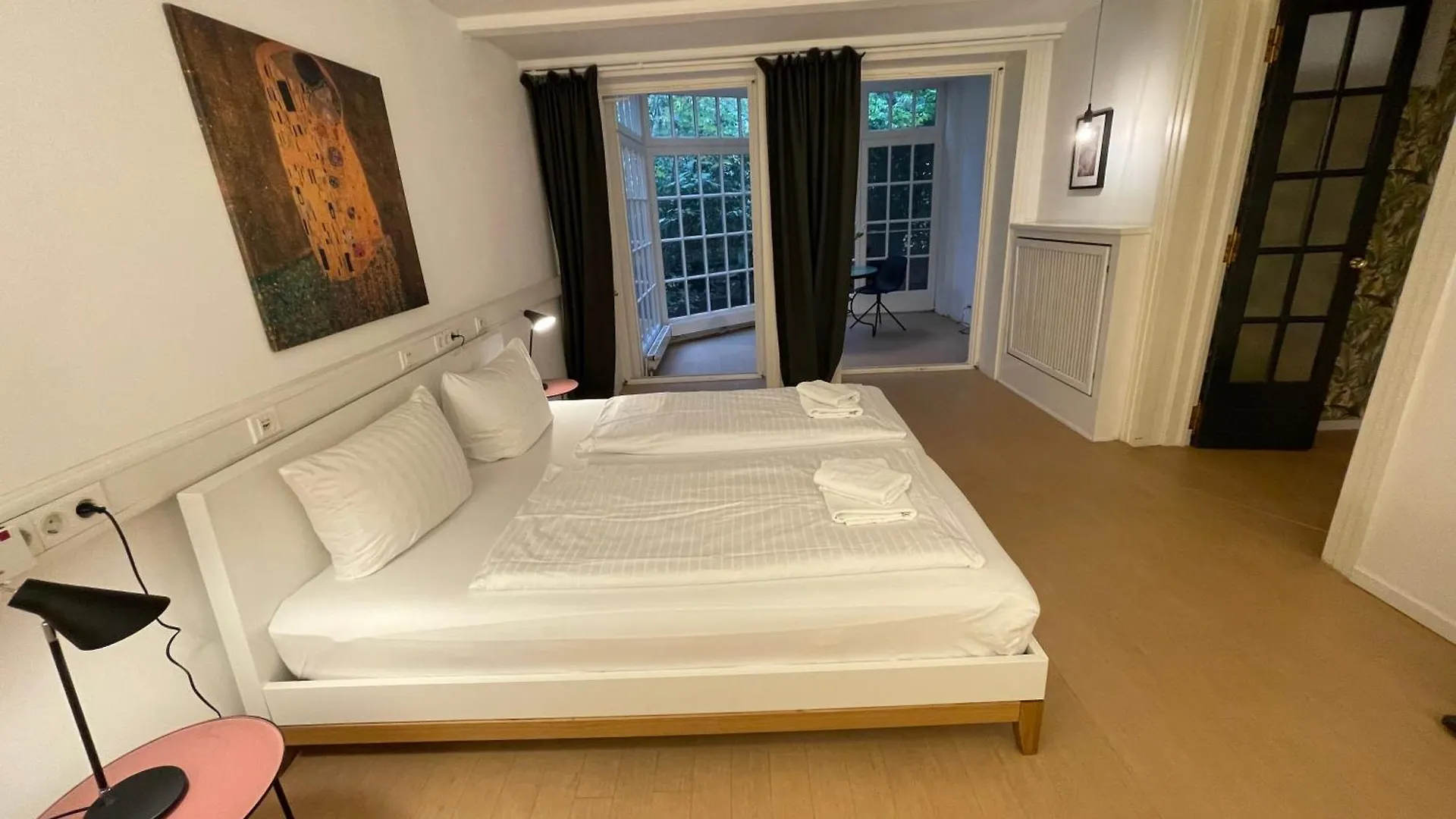 The Suites Alster Waterfront Family Apartments Hamburg